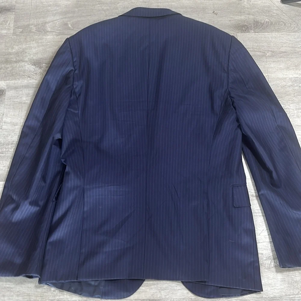 Corneliani Men’s 2 button navy striped blazer 42R (Europe 52R)